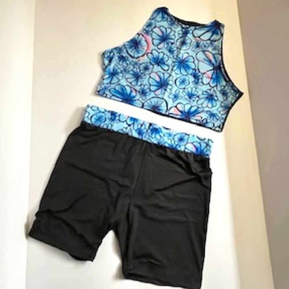 *NEW DORIS High Neck 2 pc Swim Short Set - Size XL